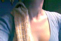 Ona nosi brisaco takole / vir: http://flic.kr/p/Mmt8B - thumbnail