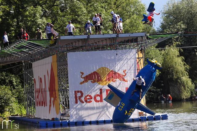 2. Red Bull Flugtag na Špici (16. 6. 2012, Ljubljana)