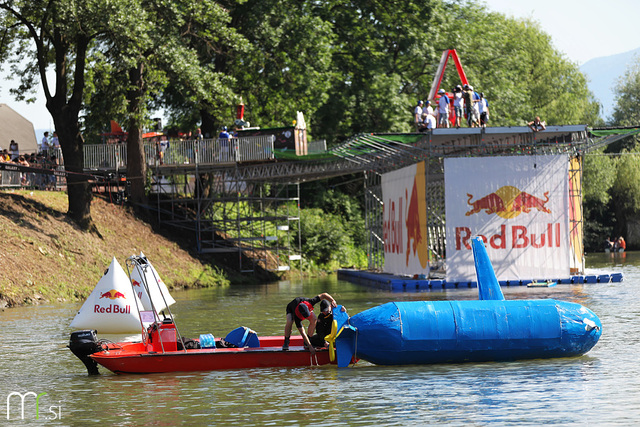 2. Red Bull Flugtag na Špici (16. 6. 2012, Ljubljana)