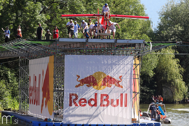 2. Red Bull Flugtag na Špici (16. 6. 2012, Ljubljana)