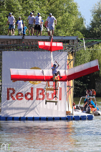 2. Red Bull Flugtag na Špici (16. 6. 2012, Ljubljana)