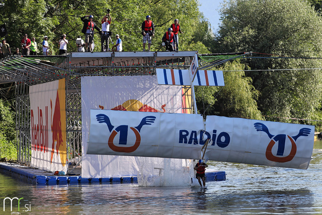 2. Red Bull Flugtag na Špici (16. 6. 2012, Ljubljana)