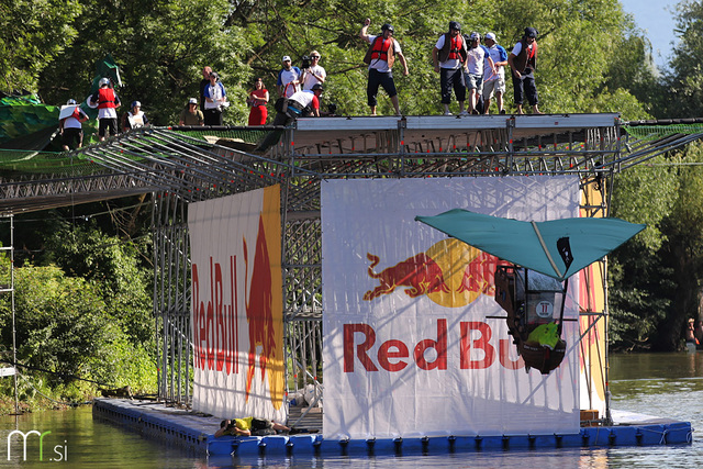 2. Red Bull Flugtag na Špici (16. 6. 2012, Ljubljana)