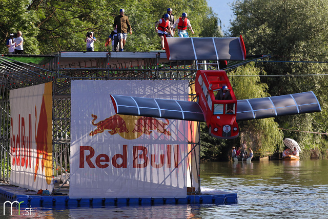 2. Red Bull Flugtag na Špici (16. 6. 2012, Ljubljana)