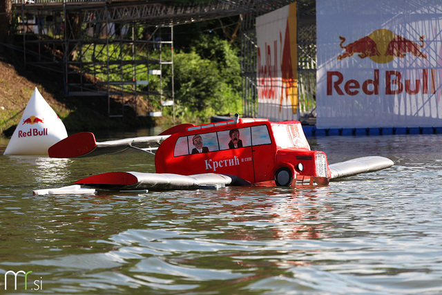 2. Red Bull Flugtag na Špici (16. 6. 2012, Ljubljana)