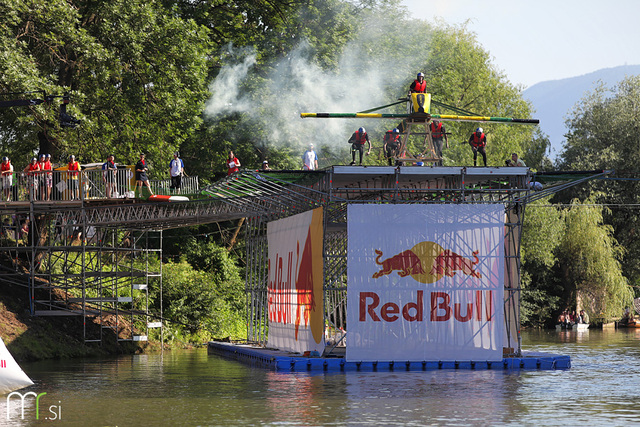 2. Red Bull Flugtag na Špici (16. 6. 2012, Ljubljana)