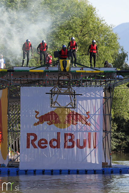 2. Red Bull Flugtag na Špici (16. 6. 2012, Ljubljana)