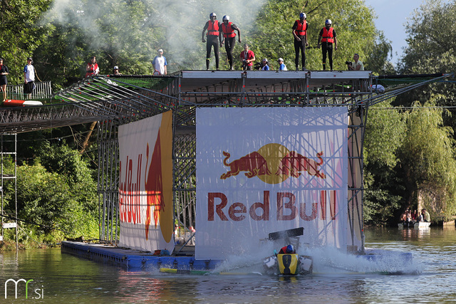 2. Red Bull Flugtag na Špici (16. 6. 2012, Ljubljana)