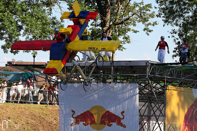 2. Red Bull Flugtag na Špici (16. 6. 2012, Ljubljana)