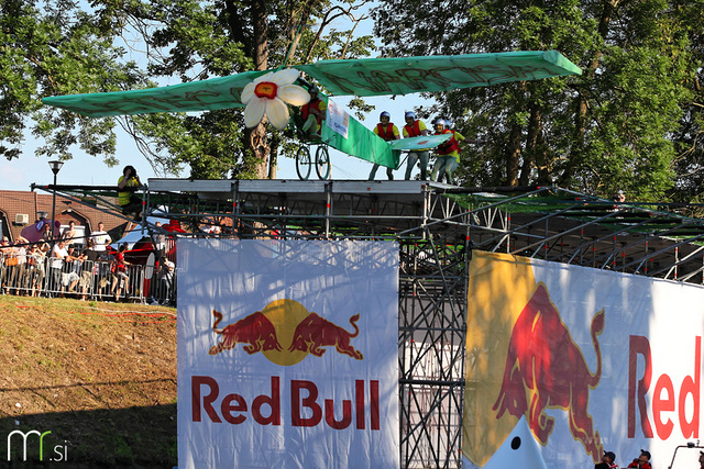 2. Red Bull Flugtag na Špici (16. 6. 2012, Ljubljana)