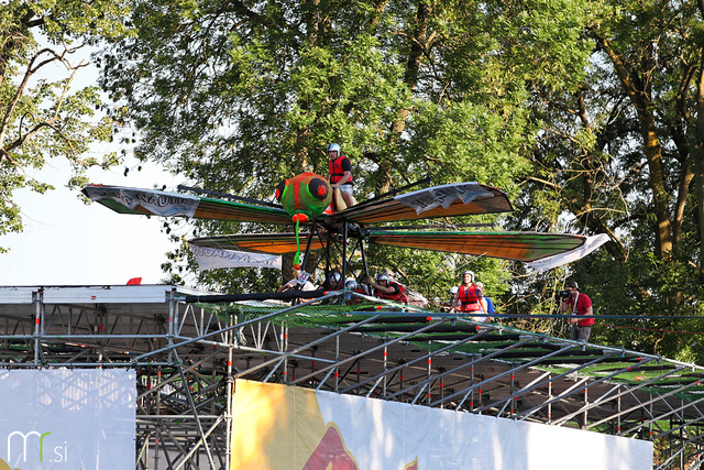 2. Red Bull Flugtag na Špici (16. 6. 2012, Ljubljana)