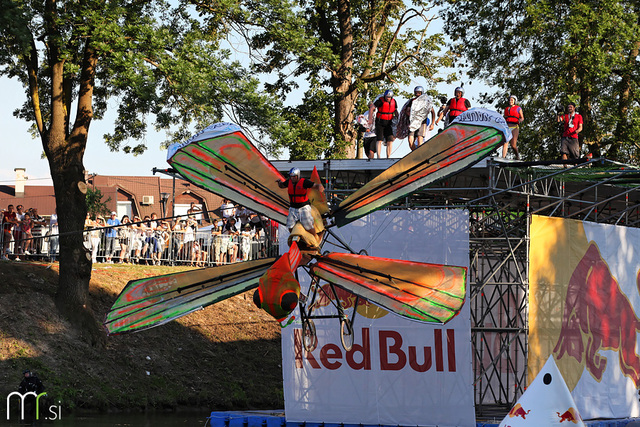 2. Red Bull Flugtag na Špici (16. 6. 2012, Ljubljana)