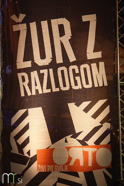 8. Žur z razlogom