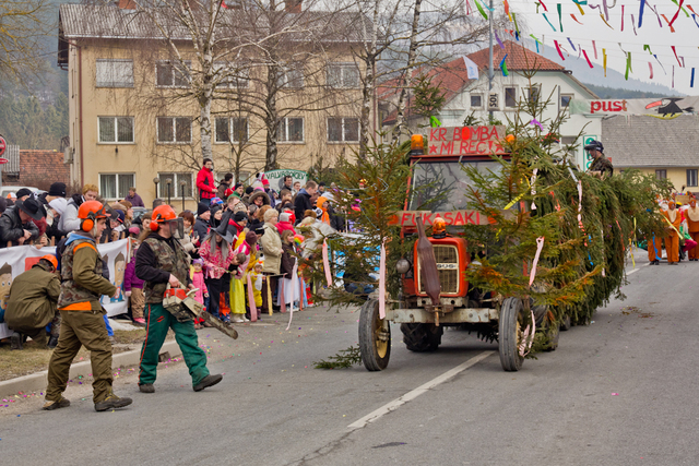 Pustni karneval v Cerknici