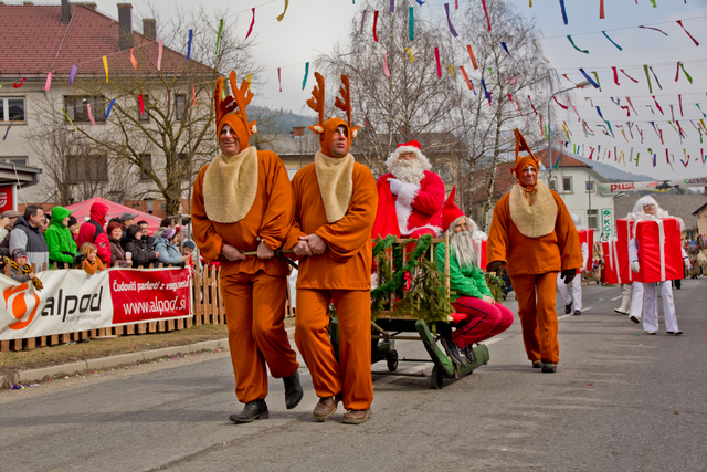 Pustni karneval v Cerknici