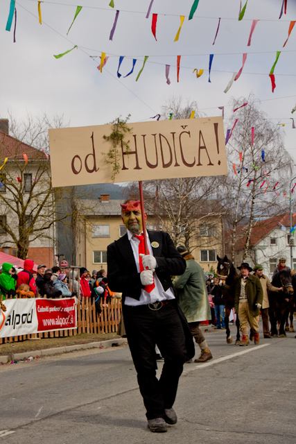 Pustni karneval v Cerknici