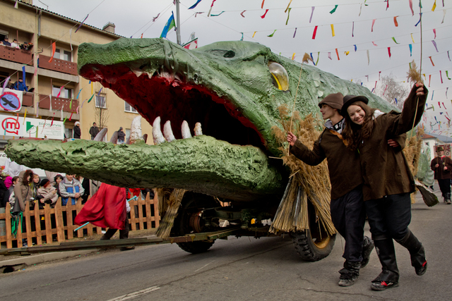 Pustni karneval v Cerknici