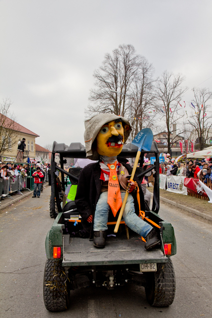 Pustni karneval v Cerknici