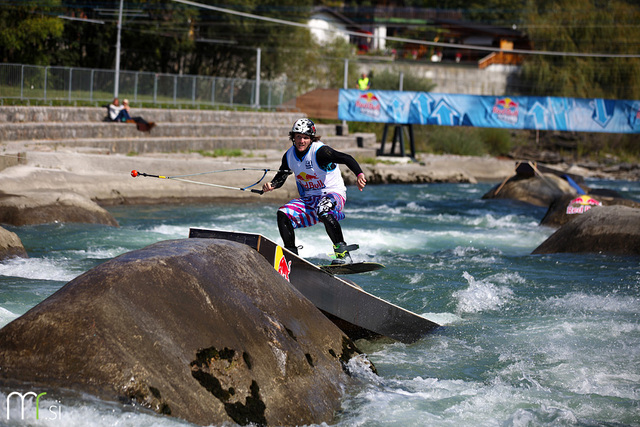 Red Bull Upstream 2011 že tretjič v Tacnu