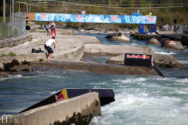 Red Bull Upstream 2011 že tretjič v Tacnu