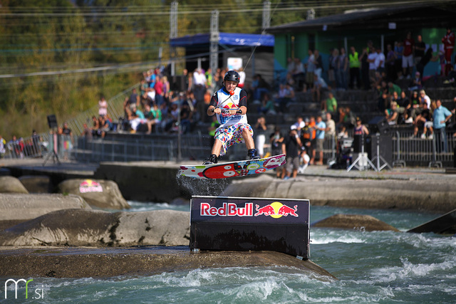 Red Bull Upstream 2011 že tretjič v Tacnu