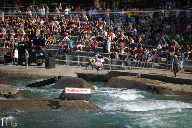 Red Bull Upstream 2011 že tretjič v Tacnu