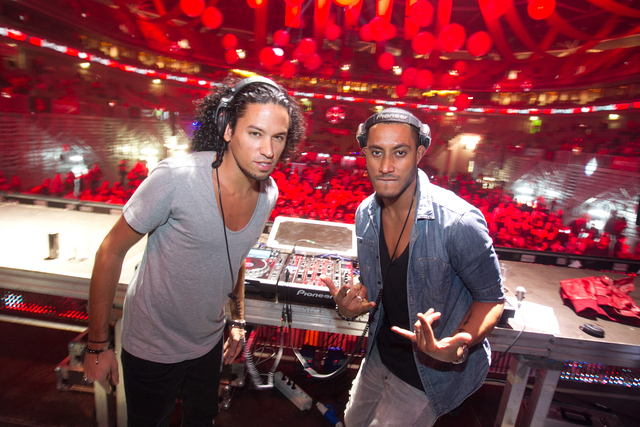 Red (x-mas) party: David Guetta, Afrojack in Paris Hilton v Stožicah