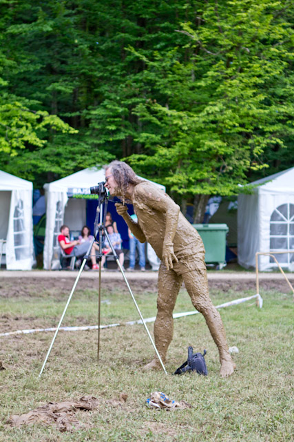 Obiskovalci v nedeljo na festivalu Rock Otočec 2011