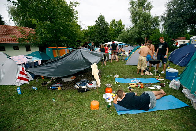 Schengenfest 2010 ob reki Kolpi