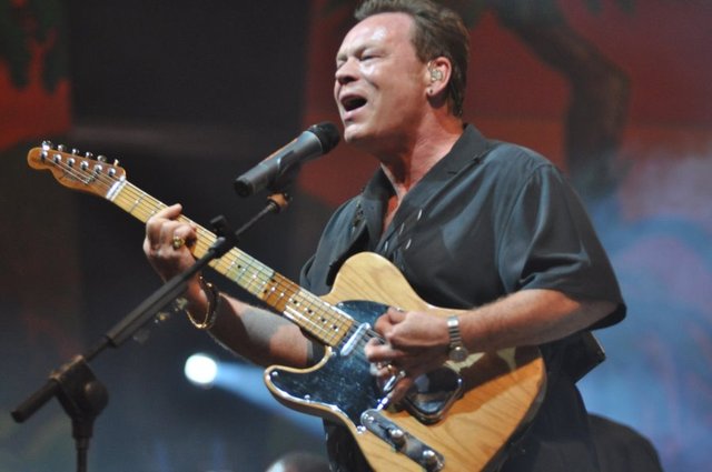 Ali Campbell