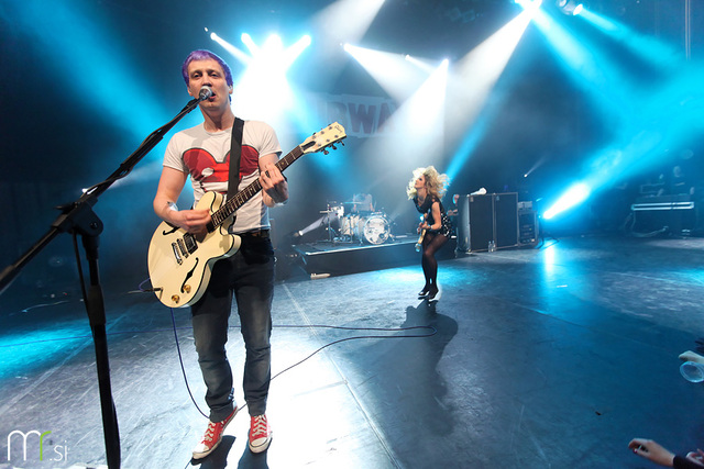 The Subways, Adam, S.A.R.S. in Passogigante v Kinu Šiška