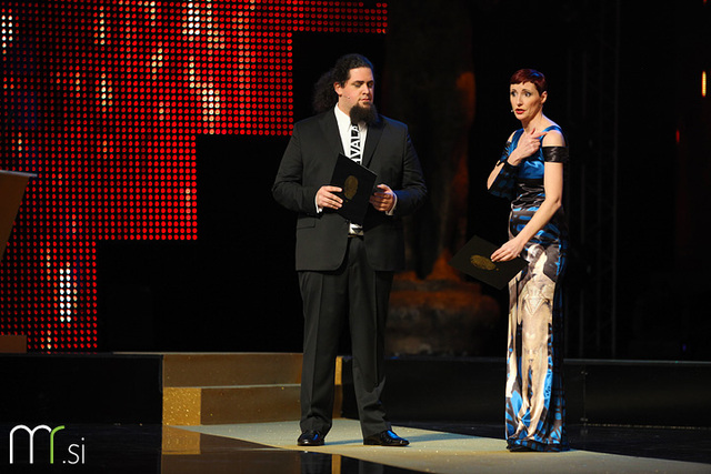 Lucija Ćirović in Boštjan Gorenc - Pižama - Viktorji 2010