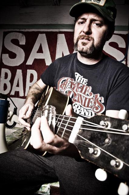 Scott H. Biram / foto: Sandy Carson www.sandycarson.com