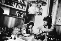 Mick Jagger in Keith Richards v dokumentarcu Cocksucker Blues - thumbnail