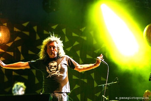 Robert Plant na odru (foto e.panagiotopoulou / RobertPlant.com)