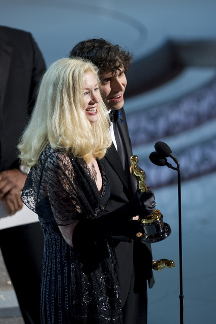 Chris Innis in Bob Murawski prejela Oscarja za najboljšo montažo za film The Hurt Locker / foto: Matt Petit / ©A.M.P.A.S.
