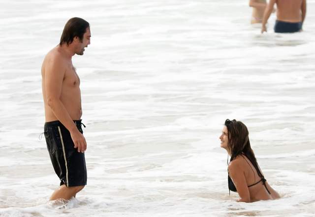 Penélope Cruz in njen fant Javier Bardem na otočju Fernando de Noronha / vir: Egotastic