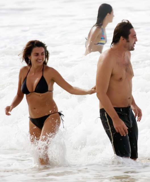 Penélope Cruz in njen fant Javier Bardem na otočju Fernando de Noronha / vir: Egotastic