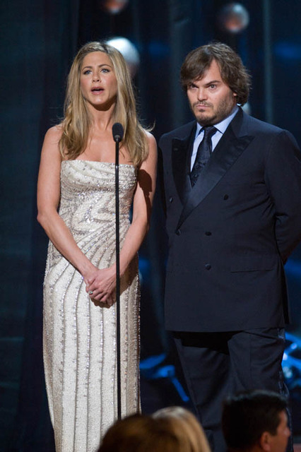 Podeljevalca Jennifer Aniston in Jack Black / foto Michael Yada / ©A.M.P.A.S.