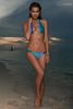 Irina Shayk v kopalkah v Sports Illustrated Swimsuit 2011 - thumbnail