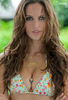 Izabel Goulart v kopalkah - Sports Illustrated Swimsuit 2011 - thumbnail