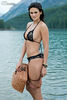 Leryn Franco v kopalkah - Sports Illustrated Swimsuit 2011 - thumbnail