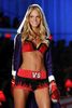 Victoria's Secret Fashion Show 2010 - thumbnail