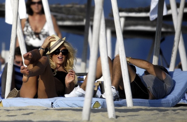 Victoria Silvstedt masturbirala na plaži?