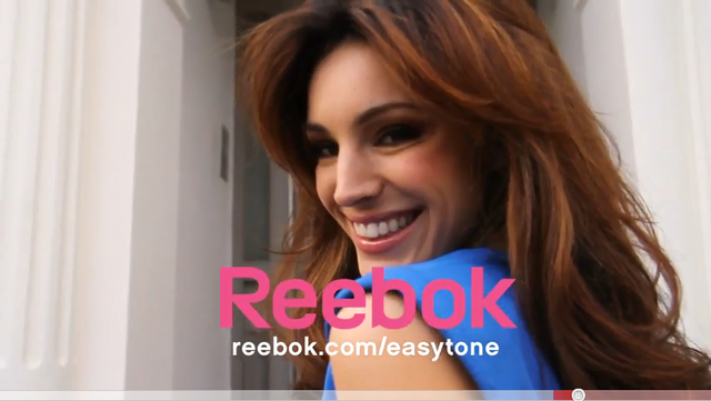 Kelly Brook prodaja superge Reebok Easytone